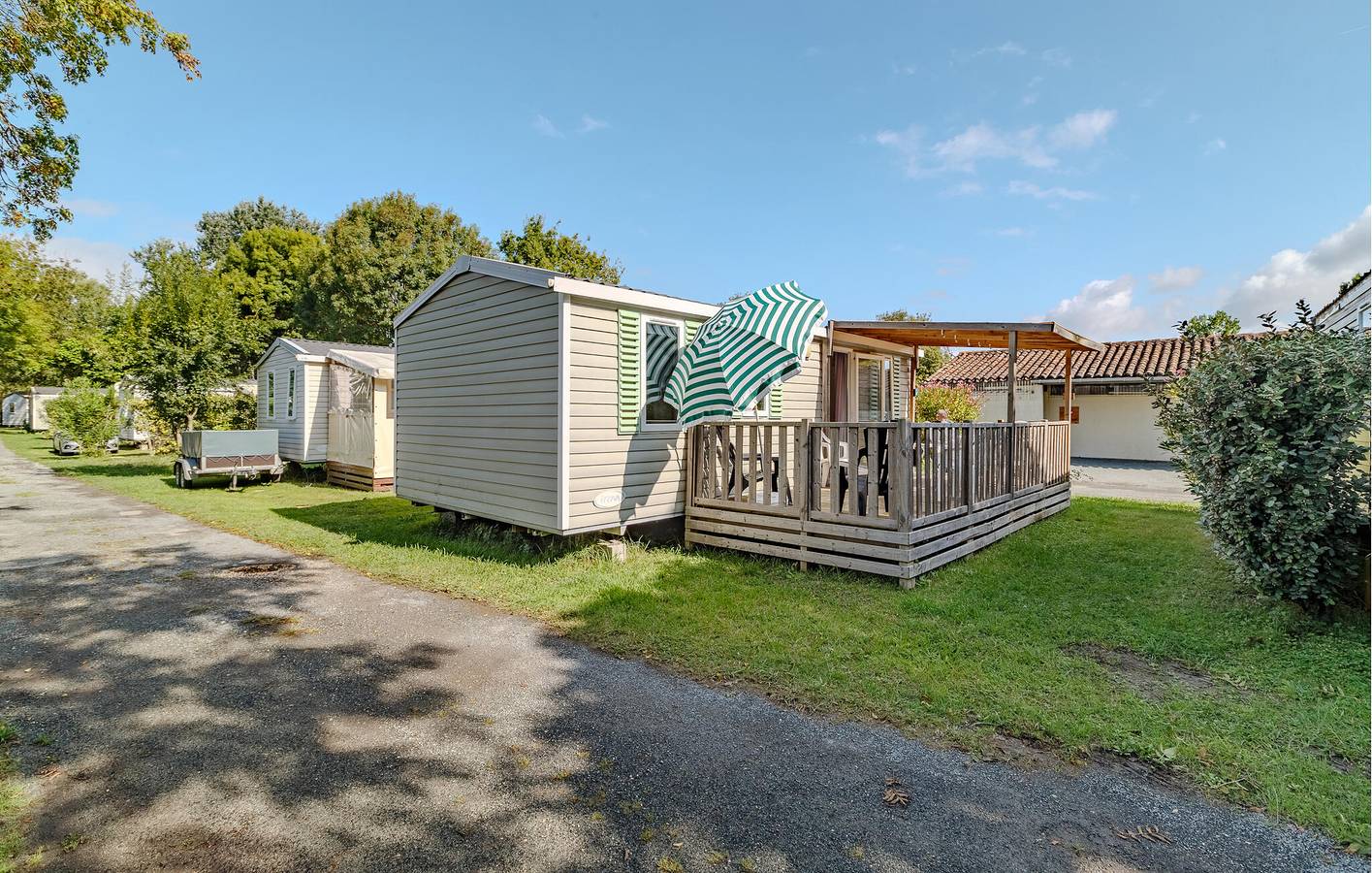 Mobilheim am Meer mit Pool, Terrasse und Garten in Saint-Georges-de-Didonne, Côte de Beauté