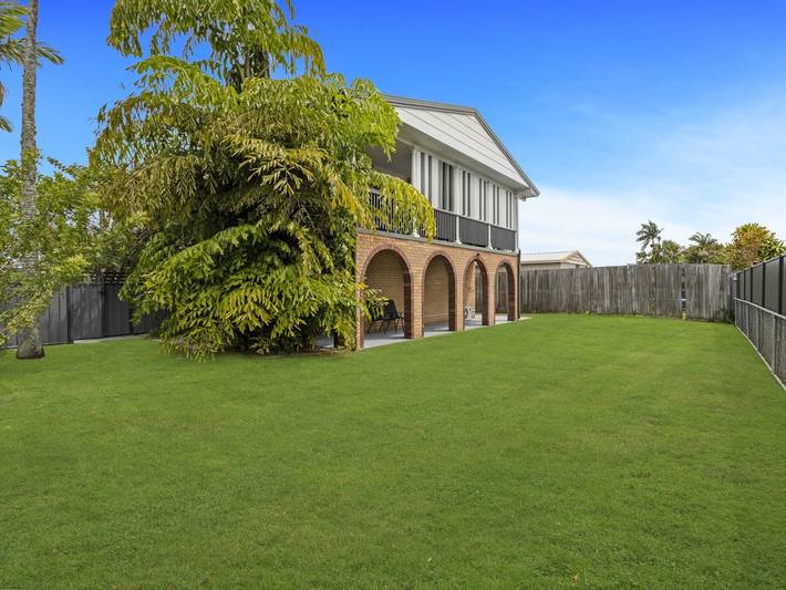 Appartement entier, Spacieuse maison de 3 chambres avec grand balcon in Hervey Bay, Fraser Coast