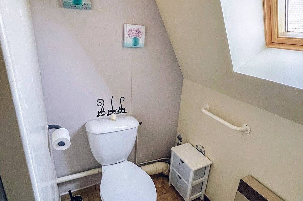 Entire apartment, Gite 2/4 people n ° 477 in Anzême, Guéret region