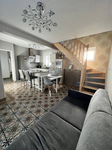 Gîte pour 6 personnes, avec piscine et jardin à Lestrem