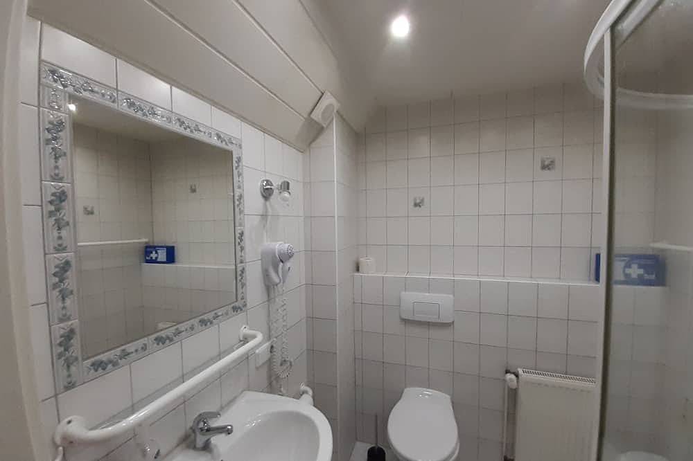 Ganze Wohnung, Top Fewo in kleiner Anlage, 4 Sterne, 2-5 Pers. 75qm, Balkon, 2 Schlafz. W-lan in Walkenried, Harzvorland