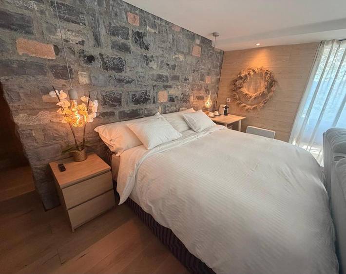 Ferienwohnung für 2 Personen, mit Whirlpool und Terrasse sowie Garten und Sauna in Cademario