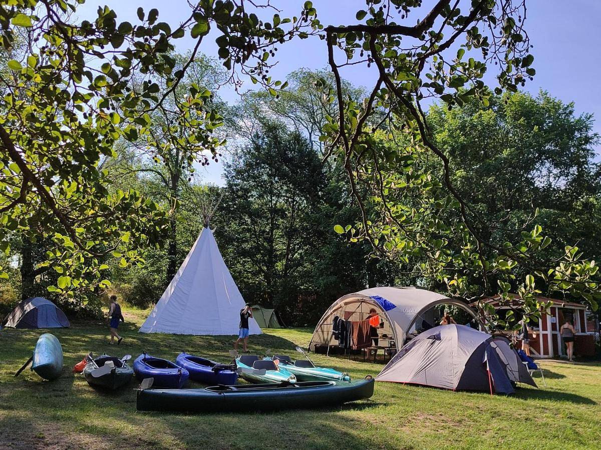 Tipi Camp für Gruppen direkt am See, an der Mecklenburger Seenplatte in Himmelpfort, Ruppiner Seenland