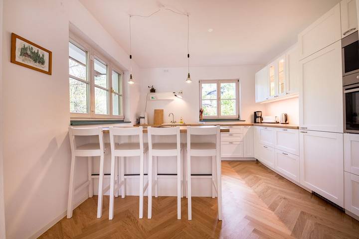 Ferienhaus für 7 Personen, mit Sauna und Ausblick sowie Terrasse und Garten, mit Haustier in Garmisch-Partenkirchen - 2