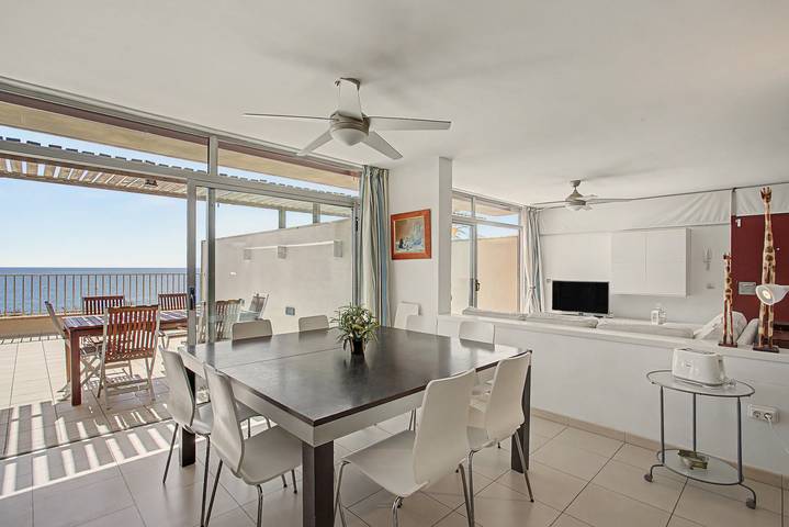 Maison de vacances « Casa Médano 12 » : vue mer, terrasse privée et Wi-Fi in Playa el Médano, Granadilla de Abona