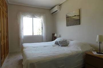 Villa for 14 People in Los Balcones, Orihuela, Photo 2