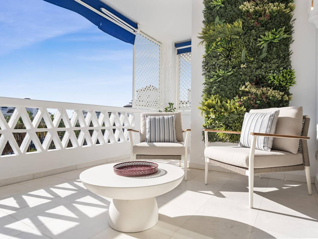 Entire holiday apartment, Apartment in Las Gaviotas for 6 people | 2-409 in Medina Gardens, Marbella