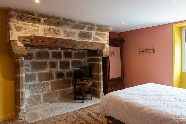 Location de vacances pour 10 personnes, avec jardin et terrasse à Lissac-sur-Couze - 3