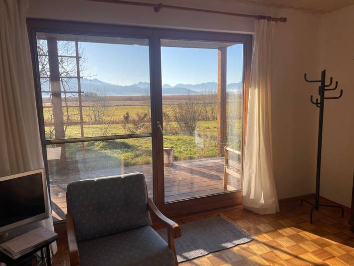 Ganze Wohnung, Apartment 'Simsseeblick' mit Seeblick, privater Terrasse und Wlan in Söchtenau, Chiemsee