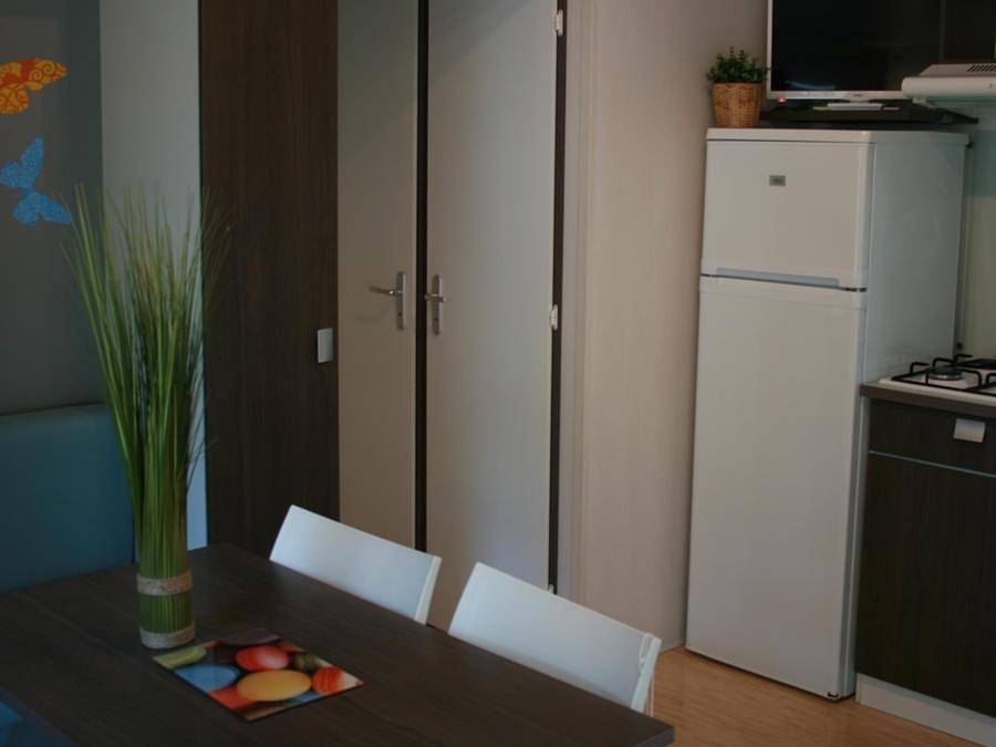 Camping La Tour de France - Mobilhome 4 personnes - 2 chambres Eco + Clim in Latour-de-France, Parc naturel régional Corbières-Fenouillèdes