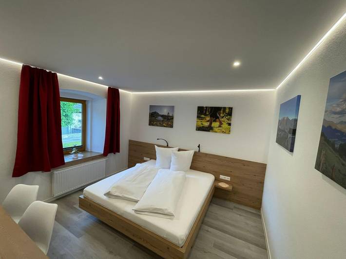 Doppelzimmer mit Frühstück ohne Balkon in Kreuzeckgruppe, Dellach im Drautal