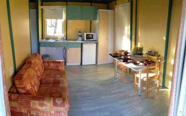 Maison de campagne pour 4 personnes, avec piscine à Tamniès
