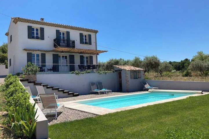 Villa für 6 Personen, mit Garten und Terrasse - 1