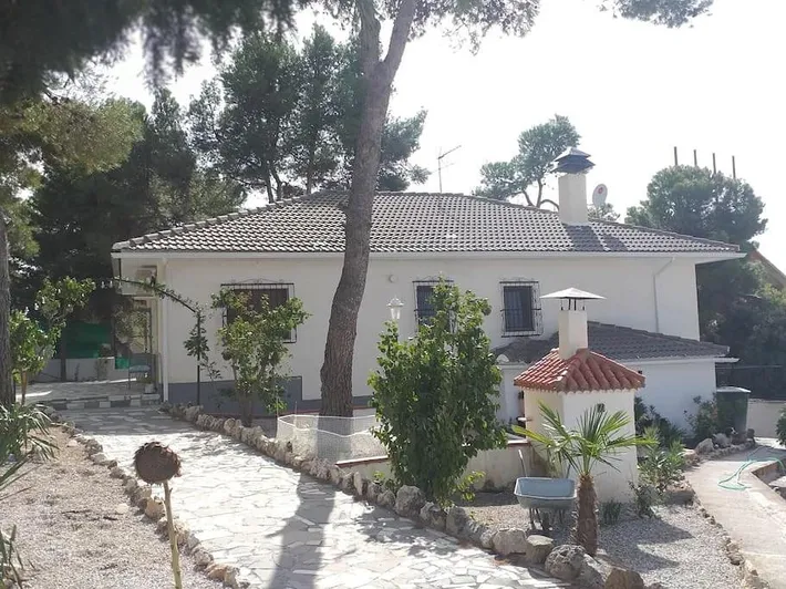 Villa pour 6 personnes, avec vue ainsi que jardin et piscine - 1