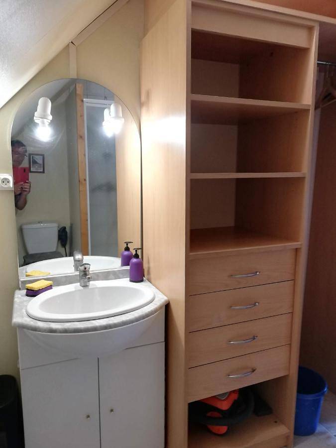 Appartement entier, Room with Kitchenette in Hermanville-sur-Mer, Région de Caen