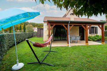 Gîte pour 2 personnes, avec bassin pour enfant et jardin à Castelnaud-la-Chapelle