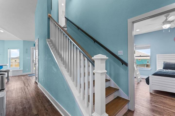 Vacation rental for 8 people, with yard and balcony in Bolivar Peninsula