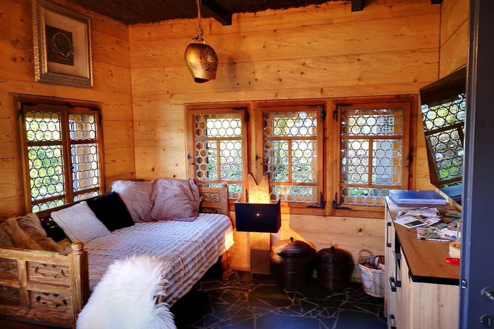 Chalet mit Panoramablick auf das Oberland und den Thunersee in Sigriswil, Thunersee