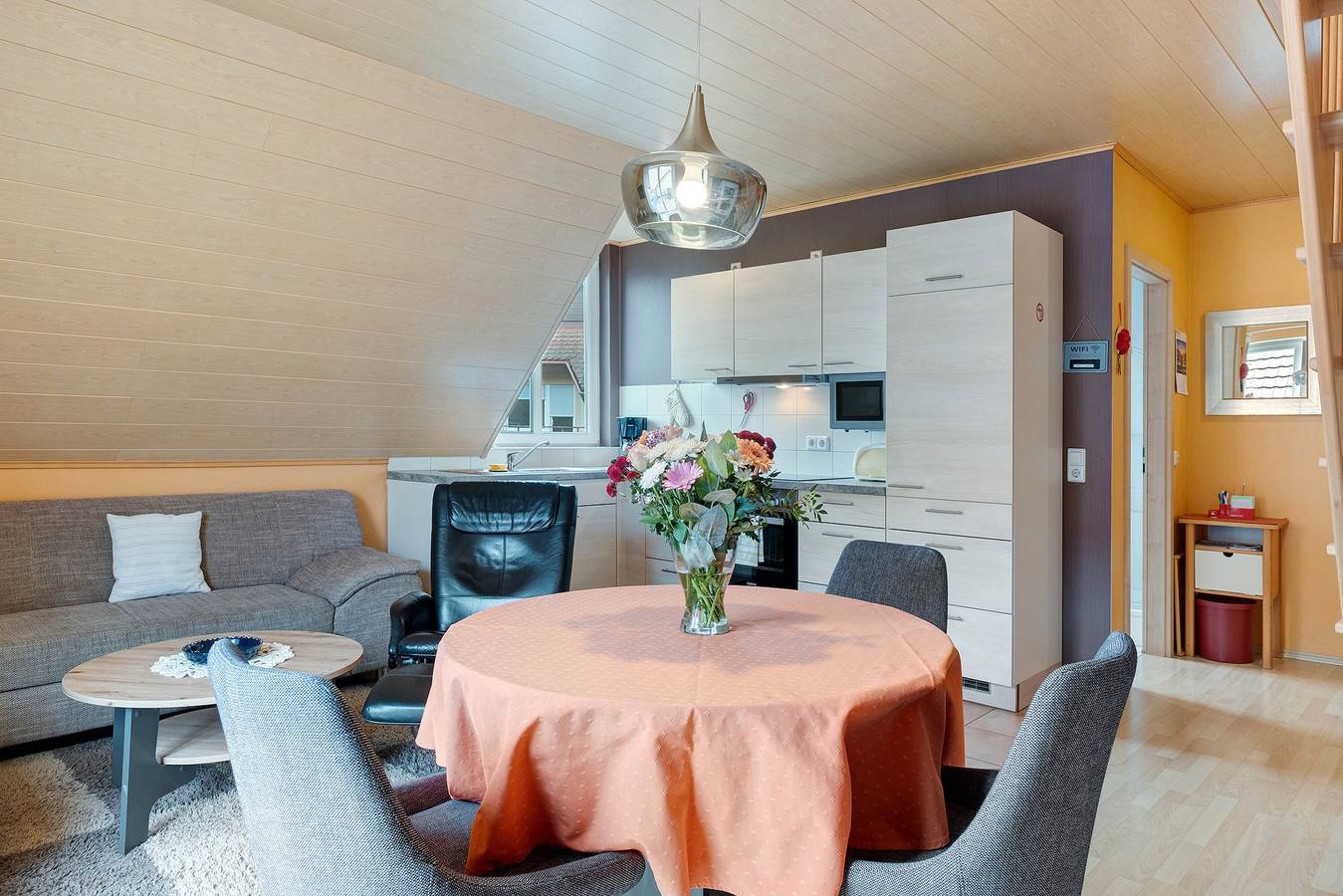 Ganze Wohnung, Ferienwohnung '2 Haus Schmiedeweg' mit Privatterrasse und Wi-Fi in Bad Krozingen, Südschwarzwald