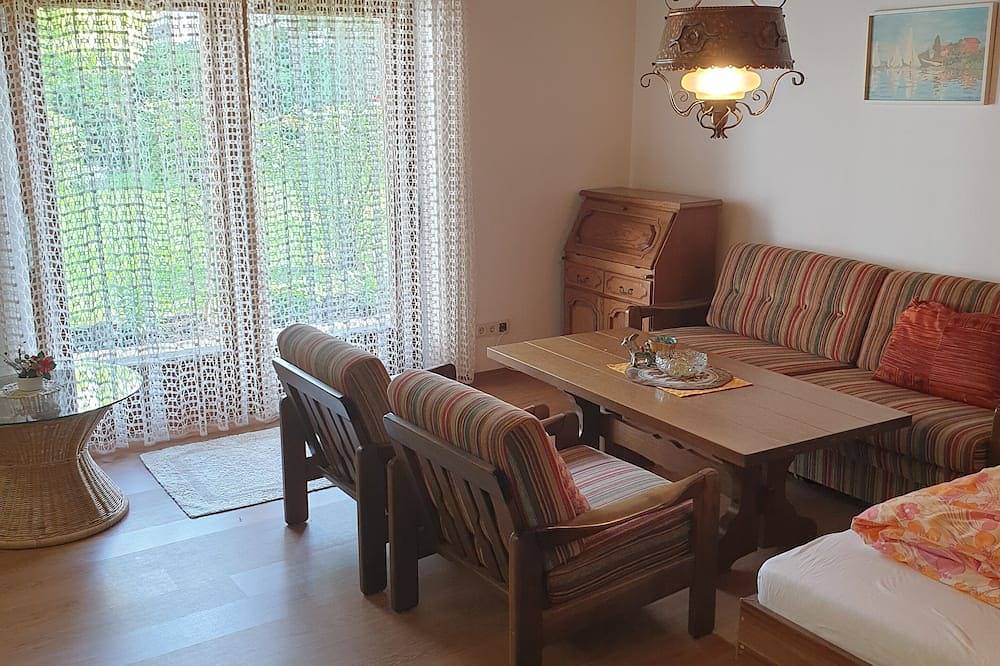 Ganze Wohnung, Landhaus  Münz, ruhige Ferienwohnung nahe Hopfen am See bei Füssen in Hopferau, Bayerisch Schwaben