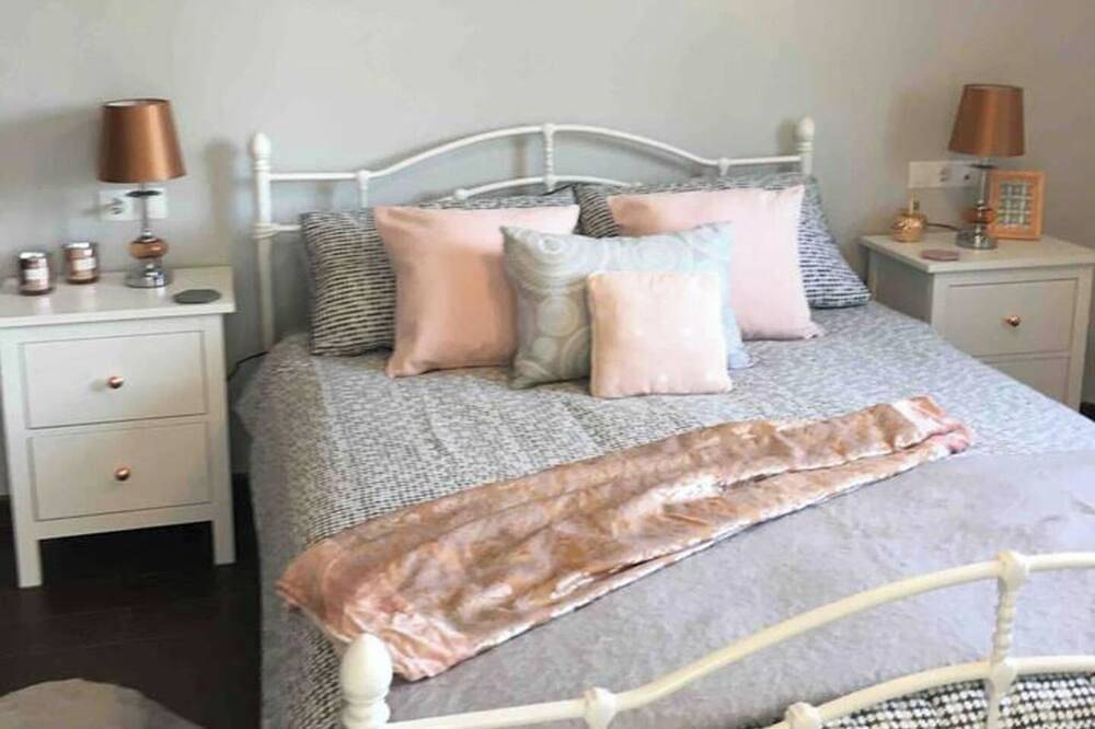 3 Bed Villa - Sleeps 6 - Pets - Parking - Wifi in Arboleas, Almería Province