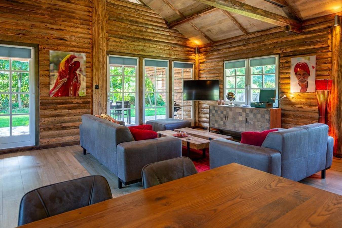 Stilvolles 6 Personen Ferienhaus mit großem Garten und Smart-Tv im Park in Baarle-Nassau in Baarle-Nassau, Nordbrabant