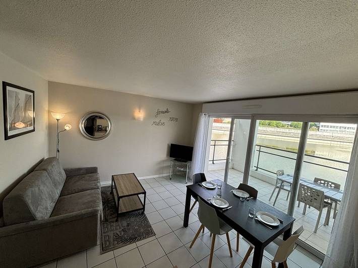 Gîte pour 4 personnes, avec piscine et balcon, animaux acceptés dans Port des Minimes - 3