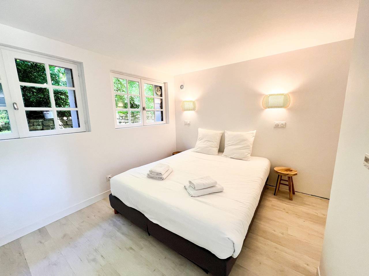 Dreamy holiday home with garden in Milizac-Guipronvel, Brest region