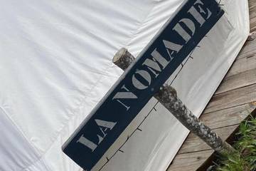 Gîte pour 4 personnes, avec jacuzzi ainsi que jardin et piscine dans Thiel-sur-Acolin