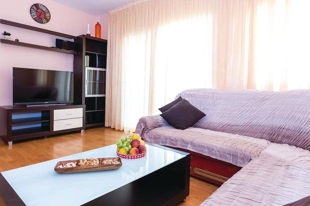 Ganze Wohnung, Haustierfreundliches Apartment in Biograd mit. in Biograd na Moru, Zadar
