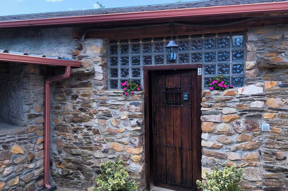 Beautiful and cozy rural house in El Bierzo in Sancedo, Cordillera Cantábrica