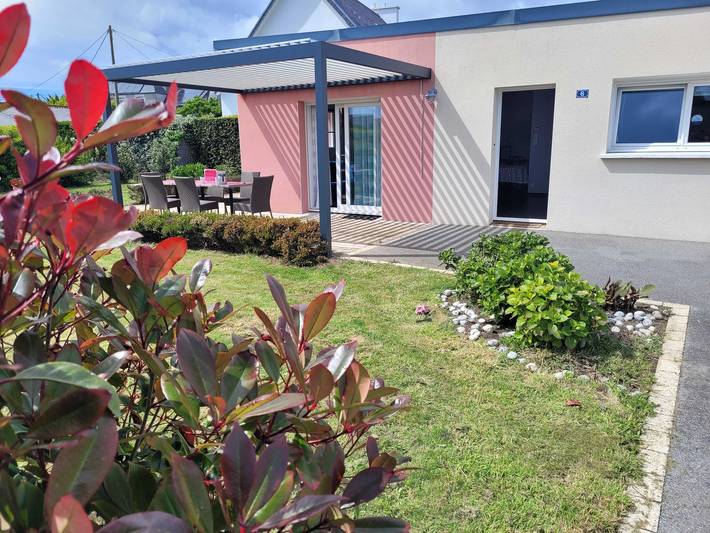 Casa de huéspedes para 6 personas, con piscina además de jardín y terraza, Se admiten mascotas - 1