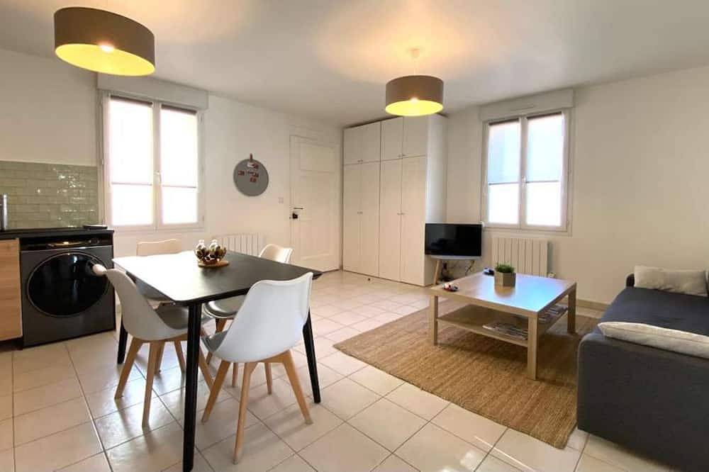 Entire apartment, Superbe F2 à Deux pas de Giverny Pour Vélo & Détente in Vernon (Normandy), Évreux region