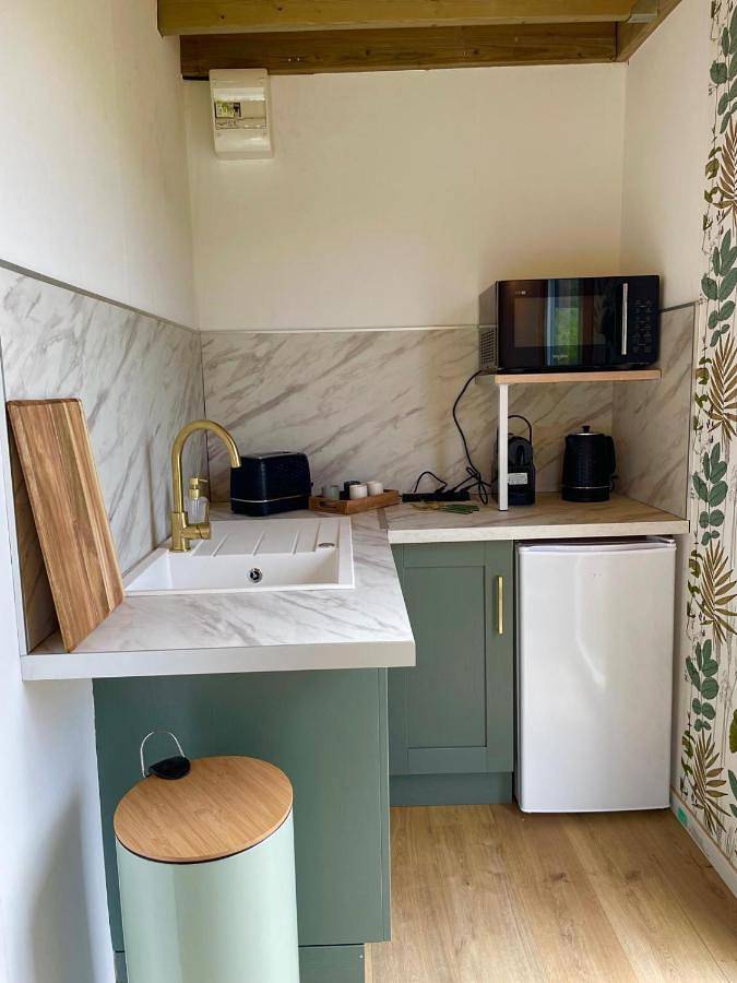 Location de vacances pour 3 personnes, avec vue ainsi que jardin et terrasse à Mallemoisson - 4