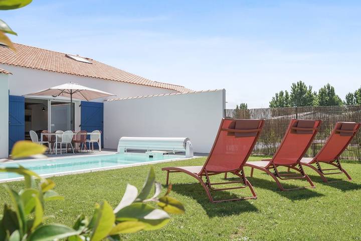 Gîte pour 8 personnes, avec Jardin et Piscine dans Plage naturiste (Olonne-sur-Mer) - 2