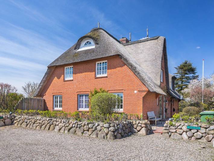 Ganze Ferienwohnung, Ole Luköje - Ferienwohnung im Og und Dg in Südwestlage ca. 65 m² für bis zu 3 Personen in Keitum, Sylt (Gemeinde)