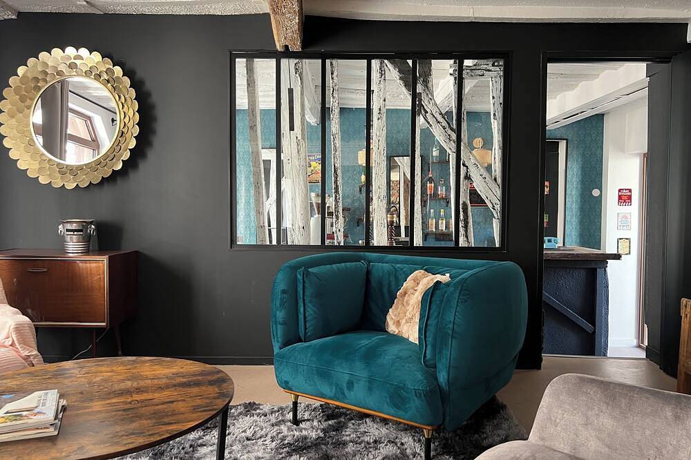 Chambre Beaux-Arts 2 Avec Coin Repas-Billard-Babyfoot-Terrasse in Chartres, Région de Chartres