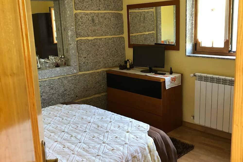 Torre da Quinta da Prelada met badkamer, privéterras en zwembad in Rego (Celorico de Basto), Braga District