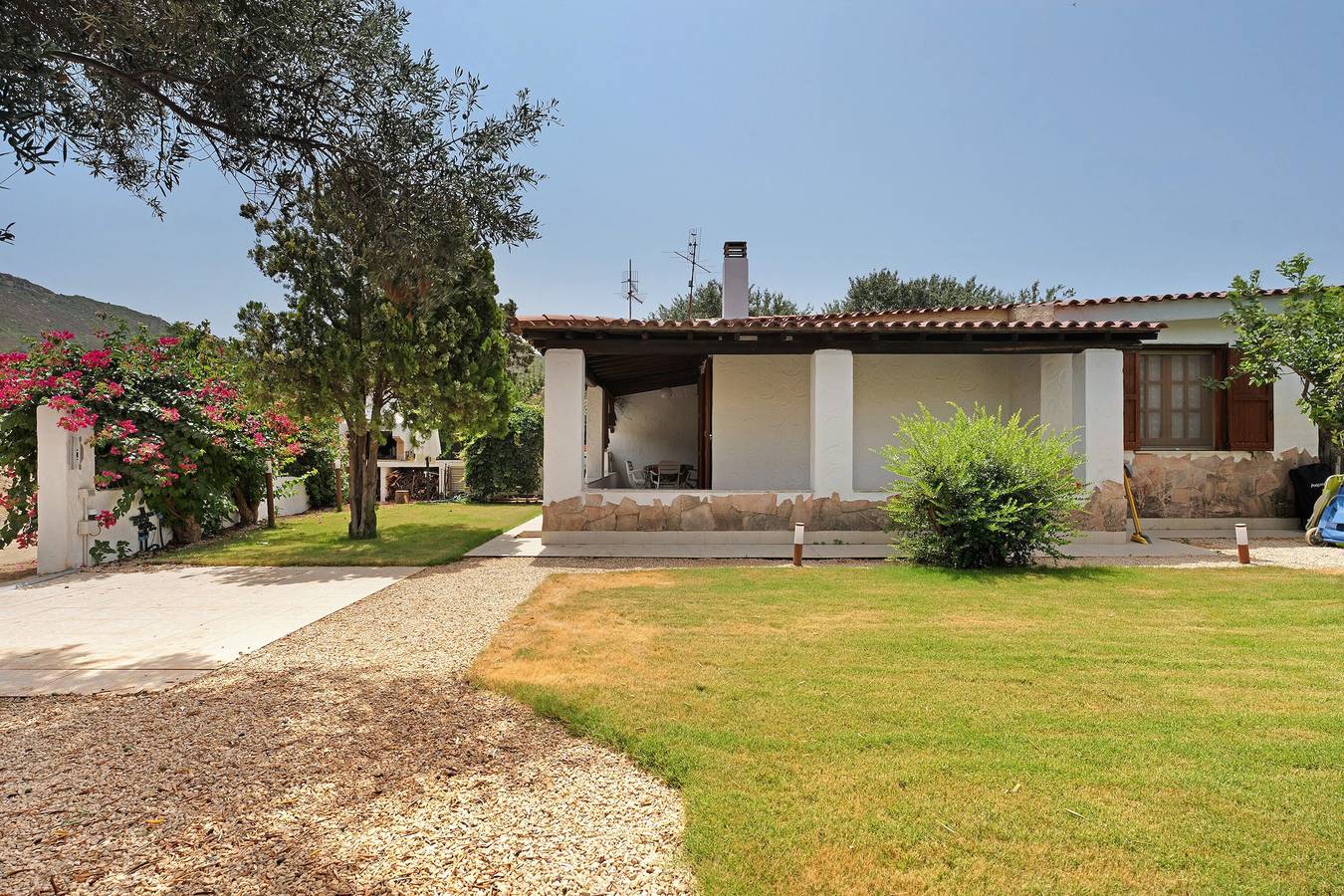 Casa Vacanze 'Villa Nino - Solanas' con Vista Montagna, Wi-Fi e Aria Condizionata in Solanas, Comune di Sinnai