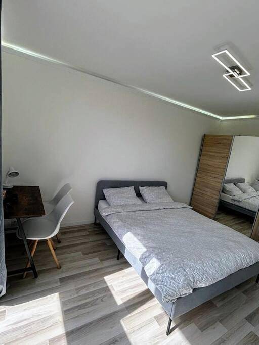 Gîte pour 6 personnes, avec terrasse et vue à Villeneuve-la-Garenne - 4