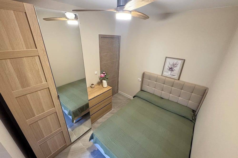 Lovely townhouse apartment in the city center in Campoamor, Alicante