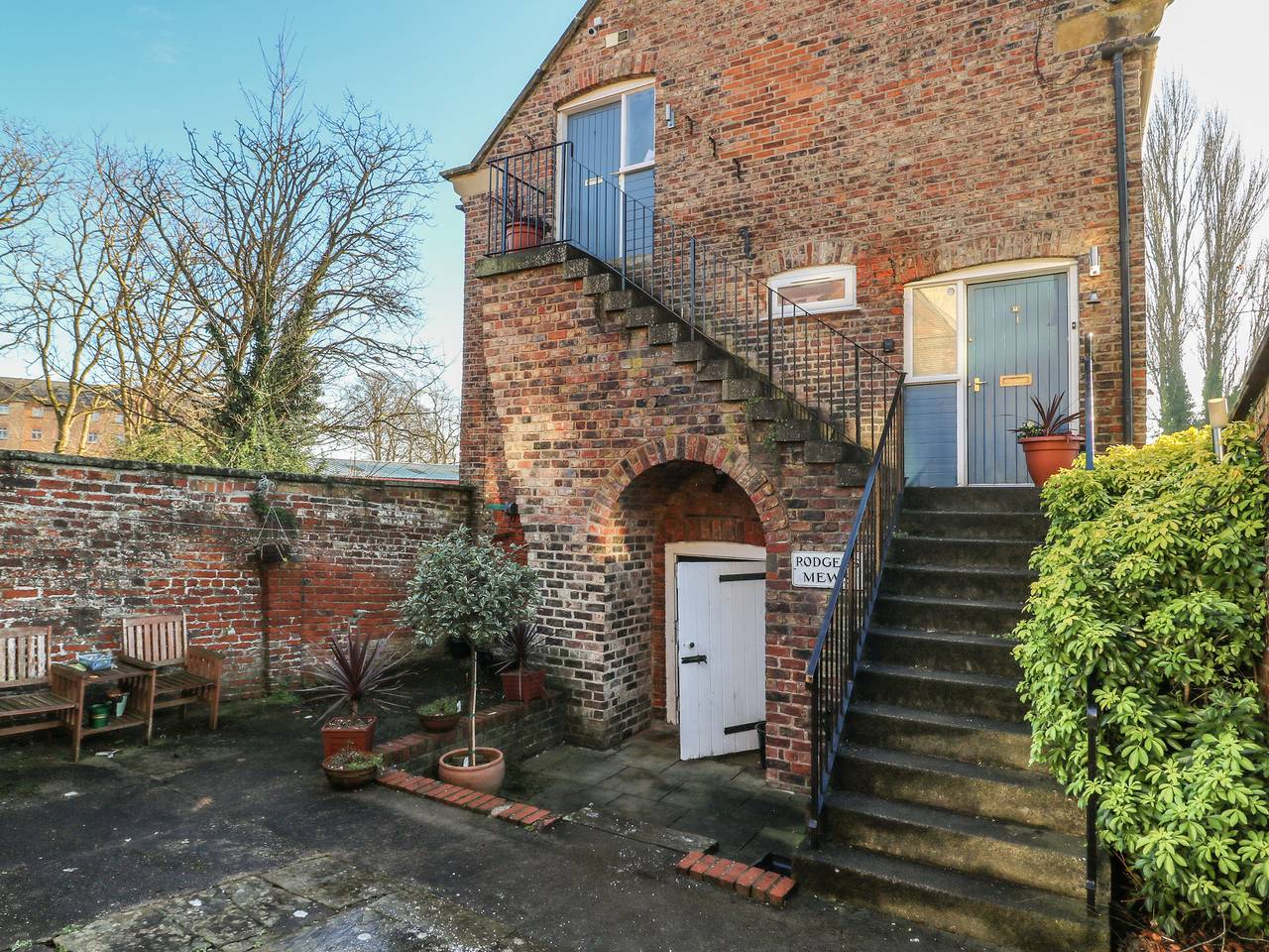 1 Rodgers Mews in Malton, Howardian Hills AONB