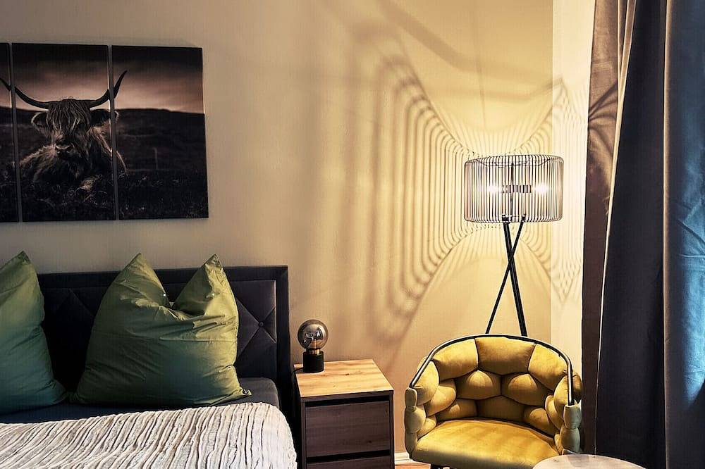 Ganze Wohnung, Ferienwohnung\"Seelenruh\" in der grünen Oase am Rande von Berlin in Falkensee, Havelland