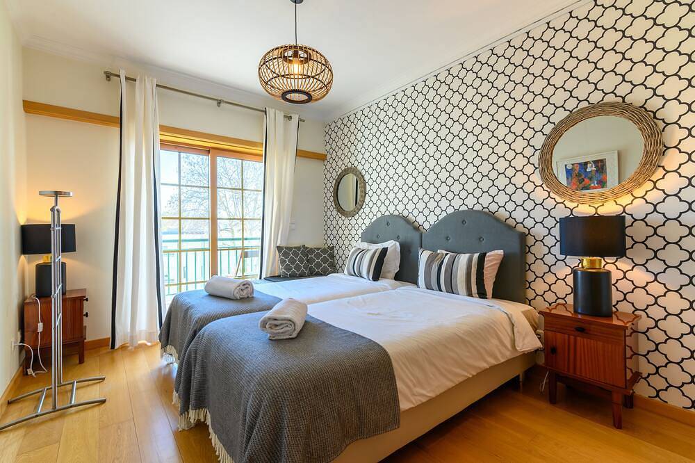 Ganze Wohnung, Carcavelos Strand. Eine wunderbare 2-Zimmer-Wohnung in Carcavelos e Parede, Costa de Lisboa