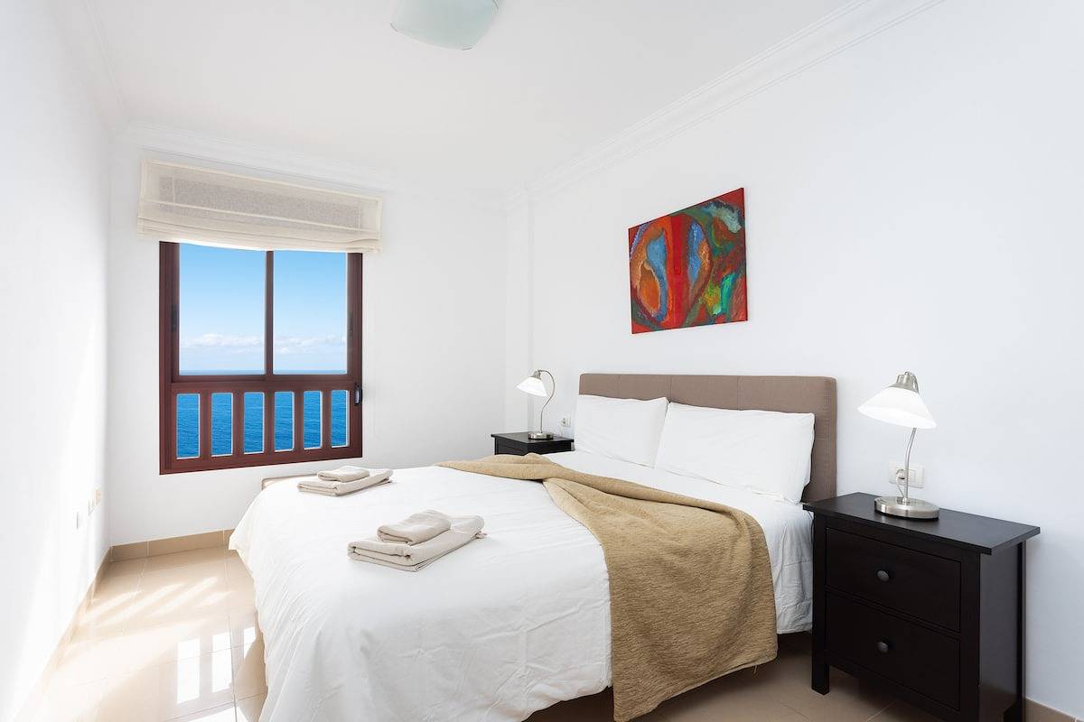 Ganze Wohnung, Ferienwohnung für 6 Personen mit Terrasse in Radazul Bajo, El Rosario
