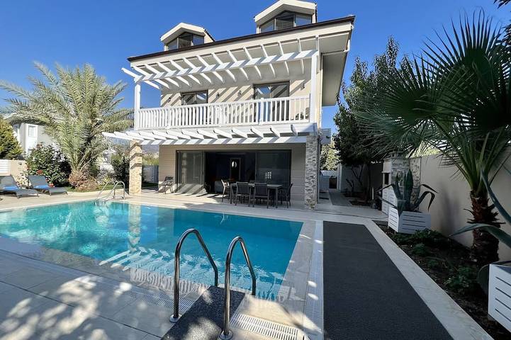 Ferienhaus für 6 Personen, mit Balkon und Garten in der Türkei