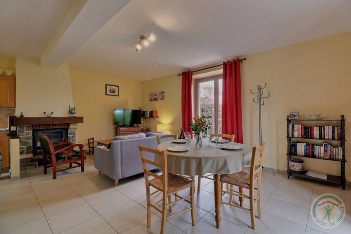 Gîte pour 4 personnes, avec terrasse et jardin, animaux acceptés à Saint-Méloir-des-Ondes - 4