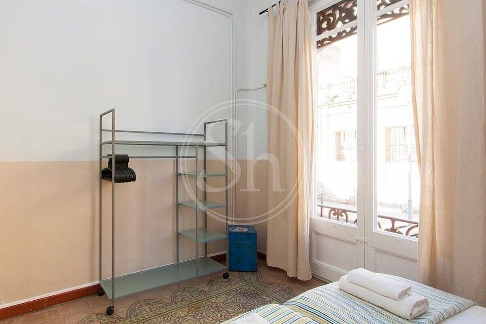 Ganze Wohnung, Apartment for 8 in Gracia in Barcelona Zentrum, Barcelona