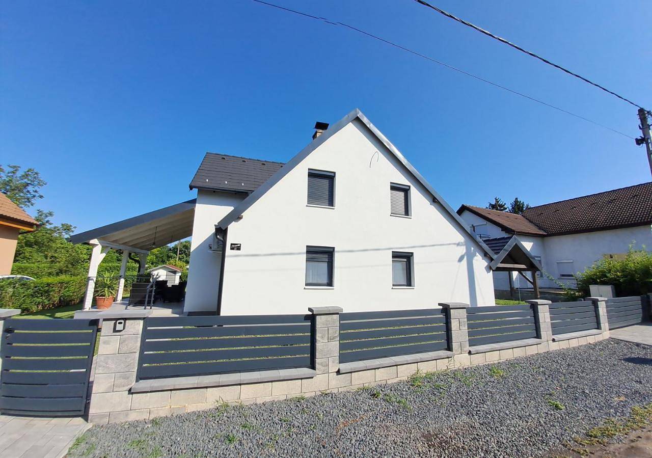 R&R Vendégház Vonyarcvashegy in Vonyarcvashegy, Balaton Hochland Nationalpark