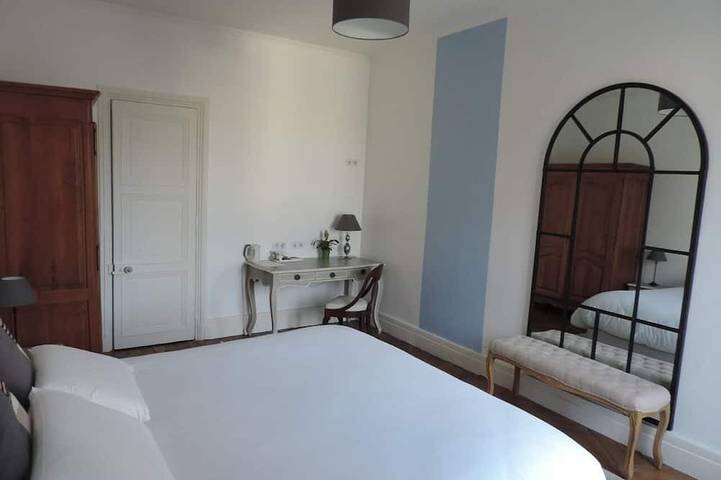 Location de vacances pour 15 personnes, avec jardin et jacuzzi à Saint-Branchs - 4